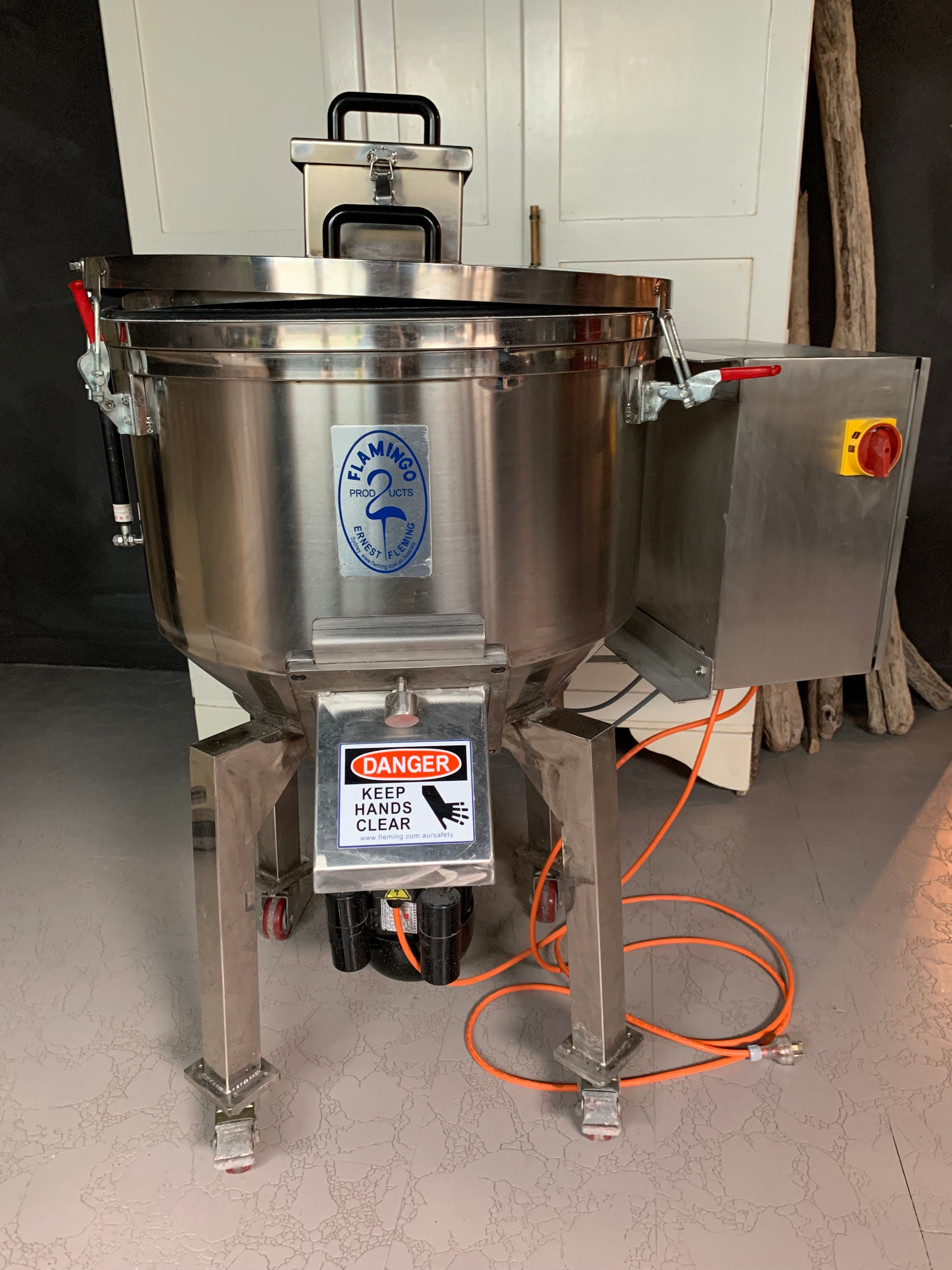 Industrial Mixer for Protein Powders & Bath Products - High-Speed Vertical Mixer