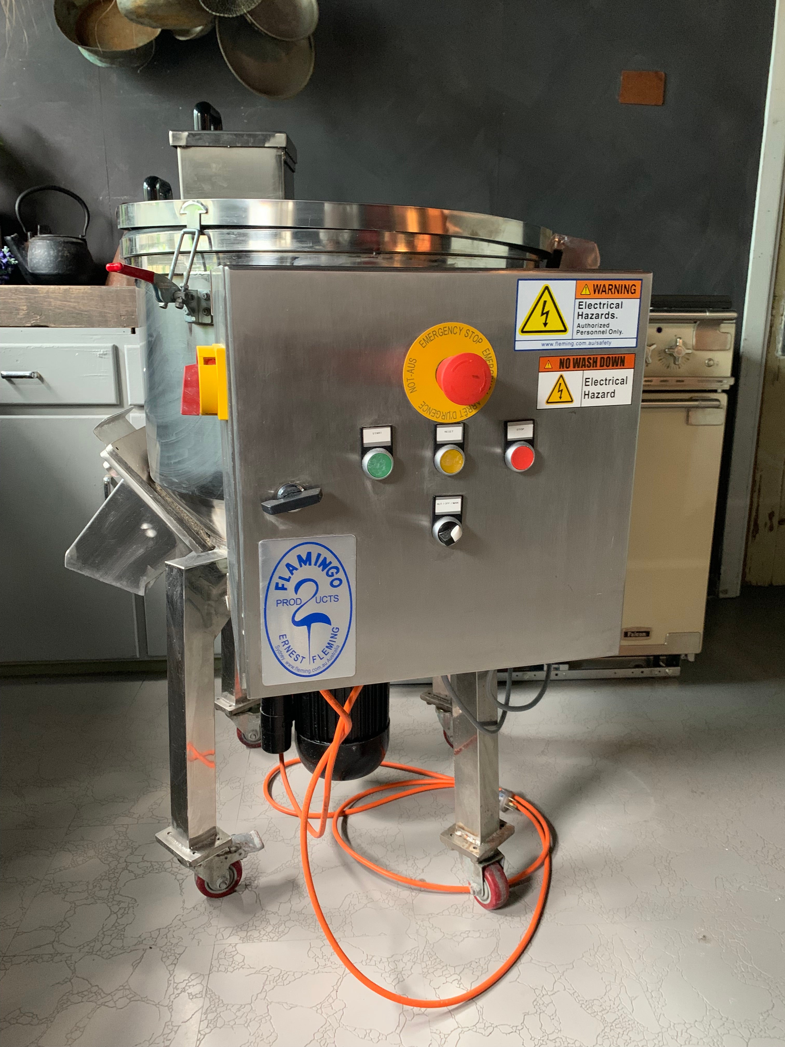 Industrial Mixer for Protein Powders & Bath Products - High-Speed Vertical Mixer